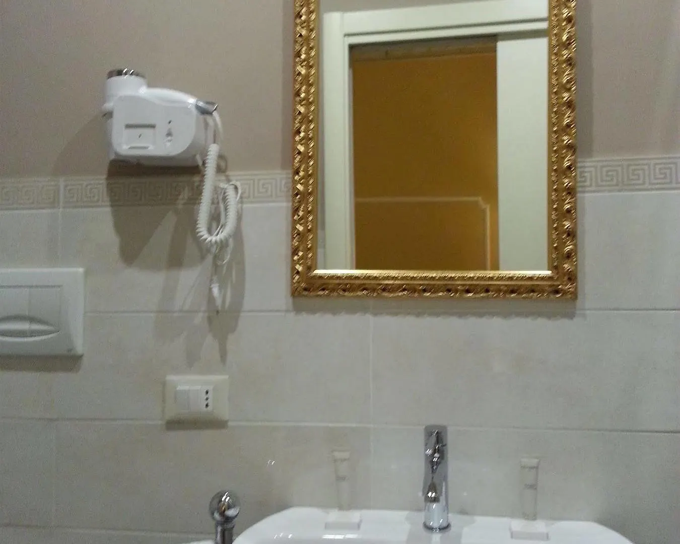 Dg Prestige Room Rome 2*,  Italy