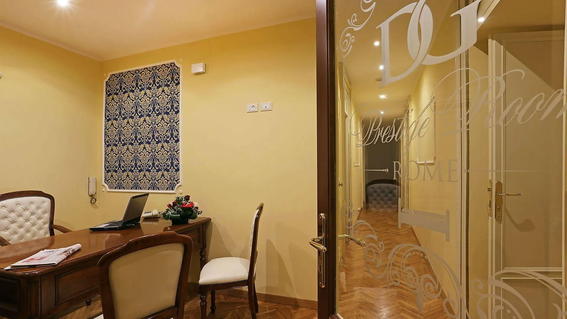 Dg Prestige Room Rome 2*,