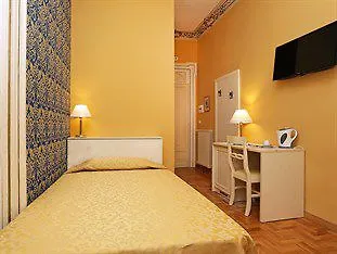 Dg Prestige Room Rome 2*,