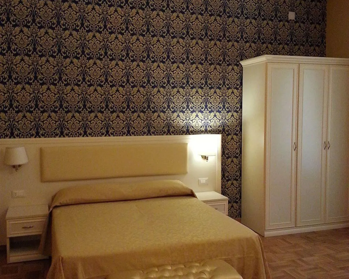 Gasthof DG Prestige Room Rom